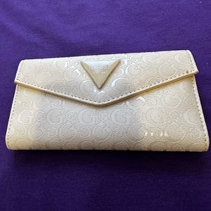 Guess wallet